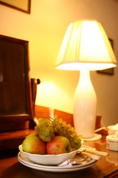 brook-farmhouse-bed-and-breakfast-fruit.jpg