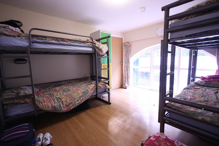 youth-hostel-bunk-room.jpg