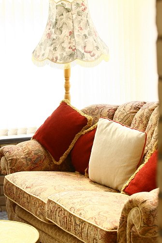 visit-knole-farm-settee.jpg