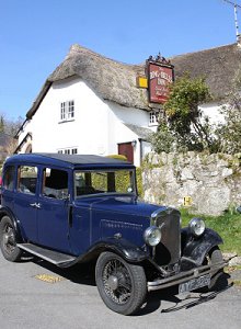 north-bovey-vintage-car.jpg