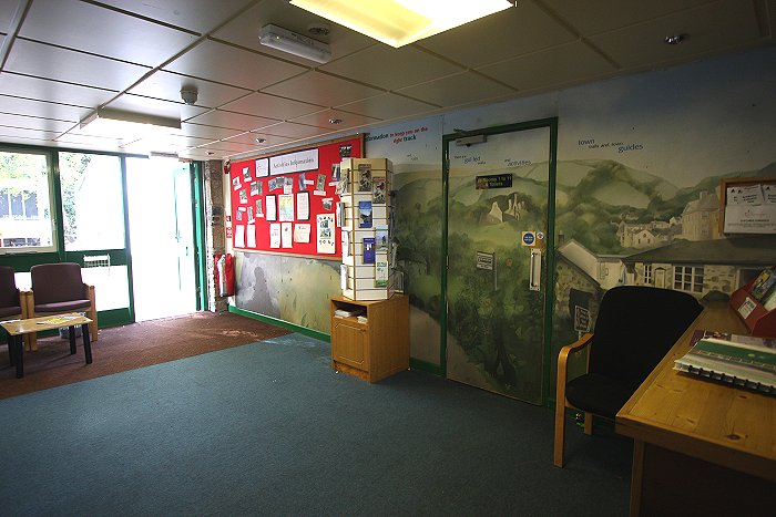 youth-hostel-okehampton-reception.jpg