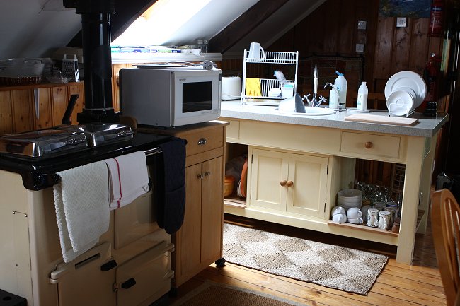 easdon-cottage-kitchen.jpg