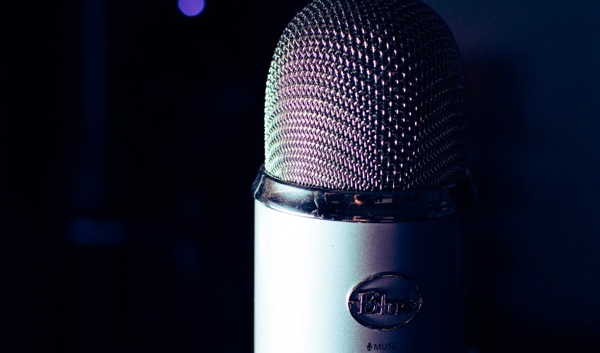 5 Things to think about when designing a fintech app microphone